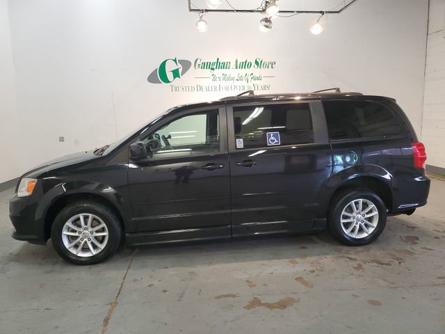 Used 2014 Dodge Grand Caravan SXT image 3