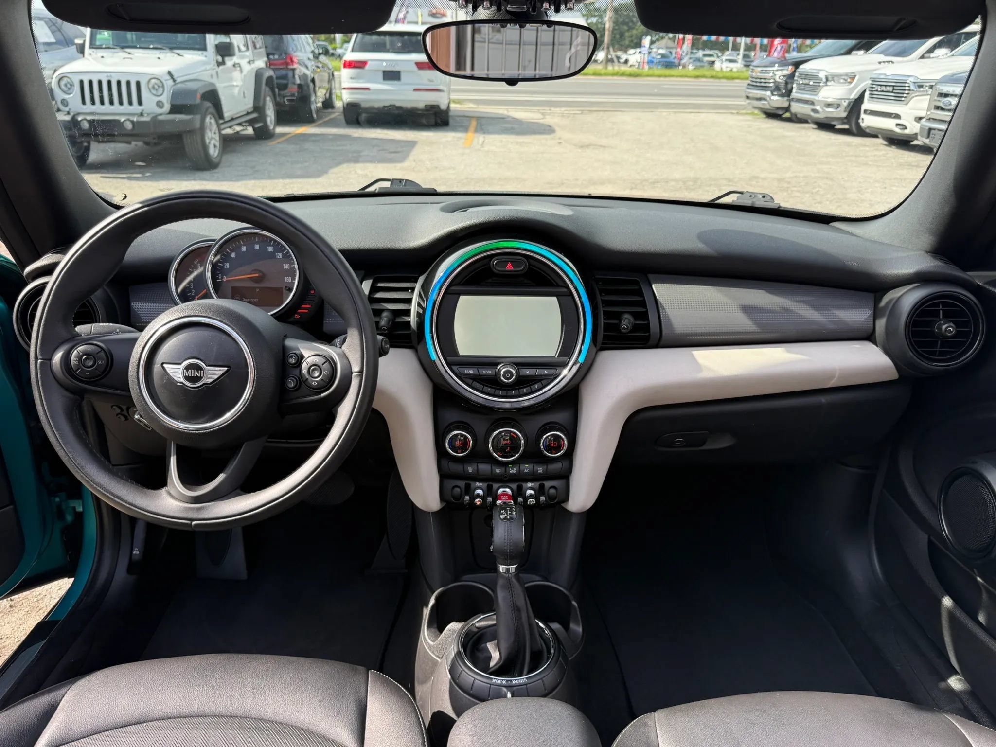 Used 2016 MINI Cooper Convertible FWD image 10