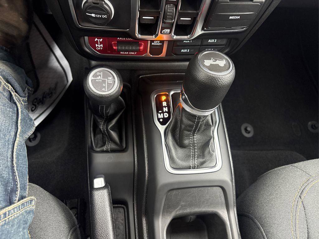 Used 2025 Jeep Wrangler Unlimited Sport S 4xe AWD/4WD image 25