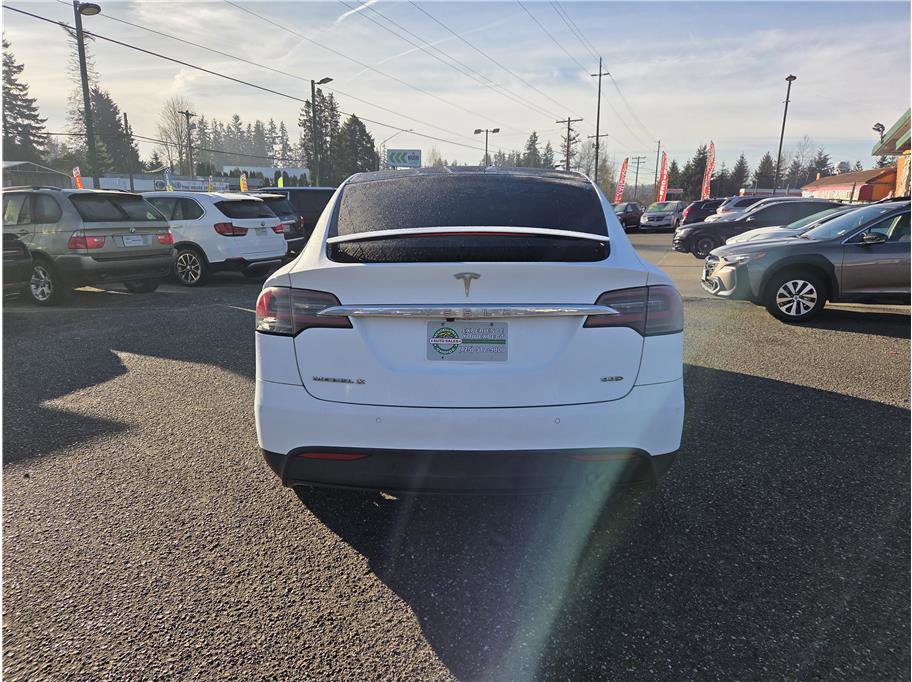 Used 2016 Tesla Model X 90D AWD/4WD image 7