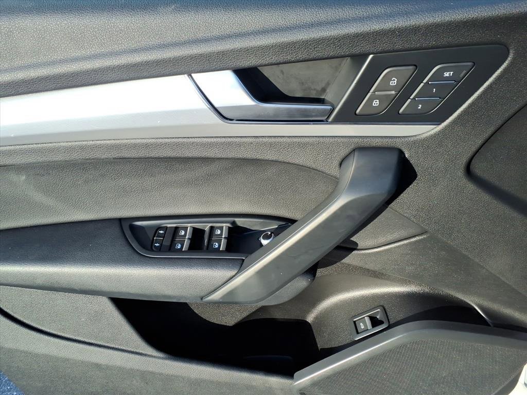 Used 2020 Audi Q5 2.0T Premium image 13