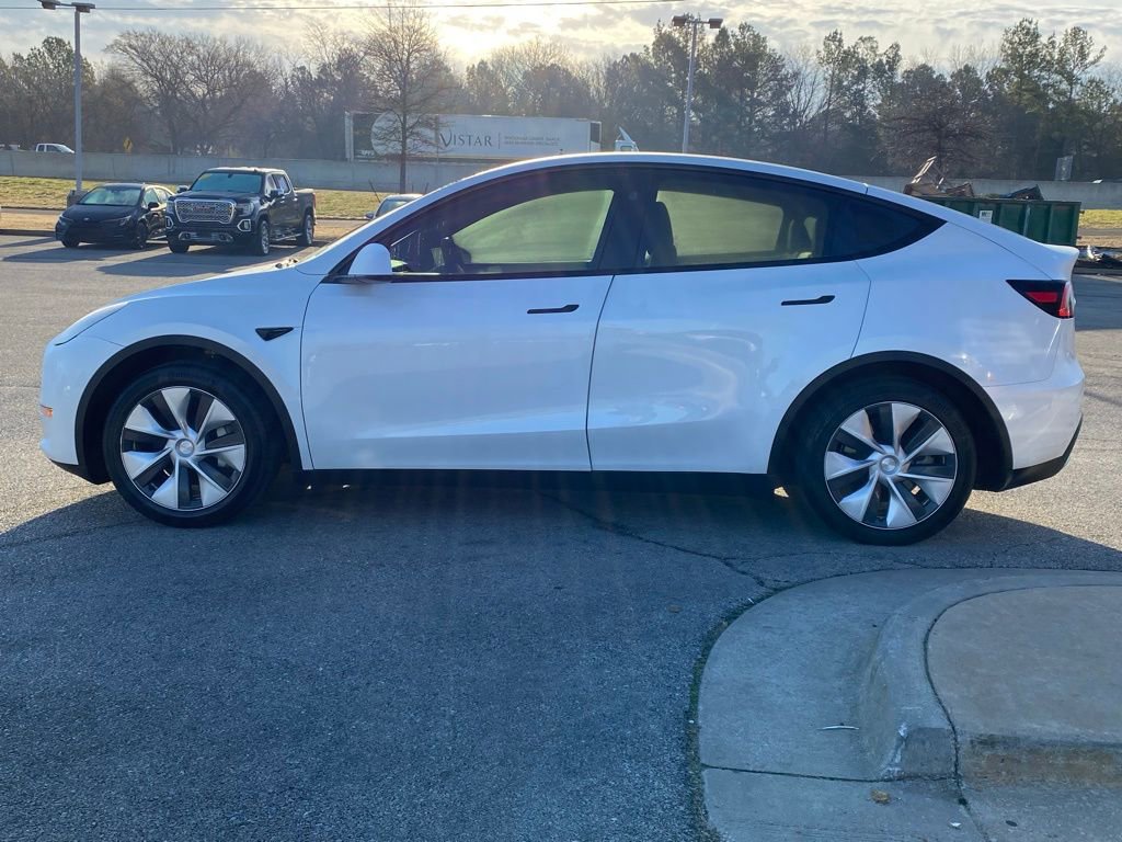 Used 2023 Tesla Model Y Long Range image 4