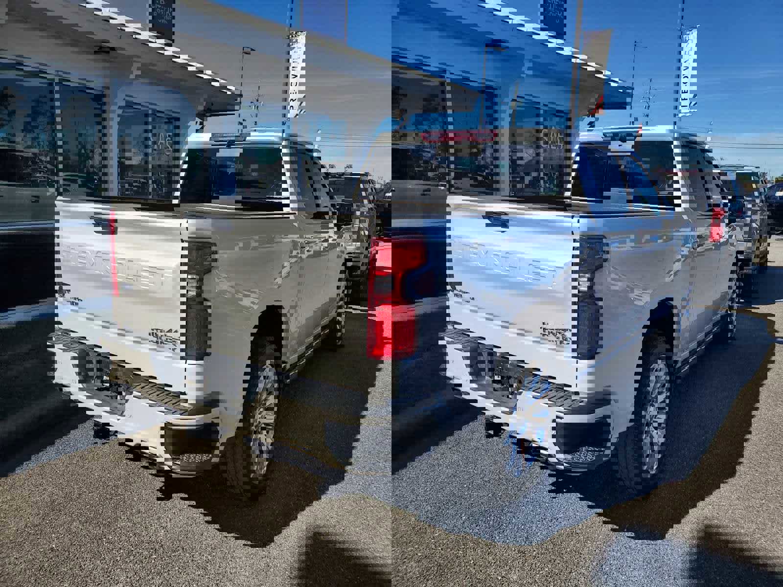 Certified 2021 Chevrolet Silverado 1500 High Country w/ Technology Package image 3