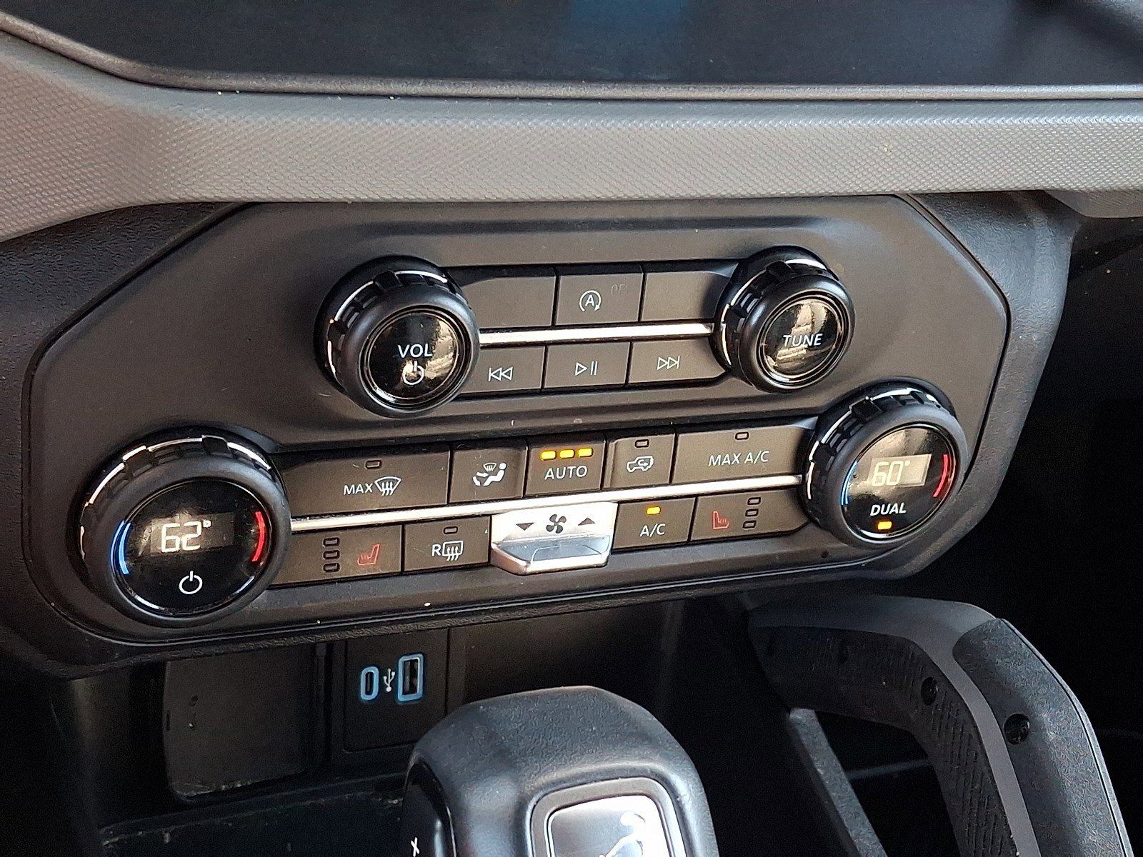 Certified 2024 Ford Bronco Big Bend AWD/4WD image 14