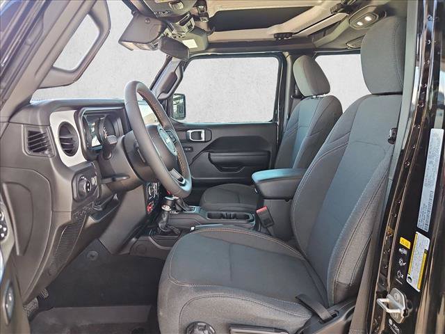 Used 2024 Jeep Gladiator Sport AWD/4WD image 15