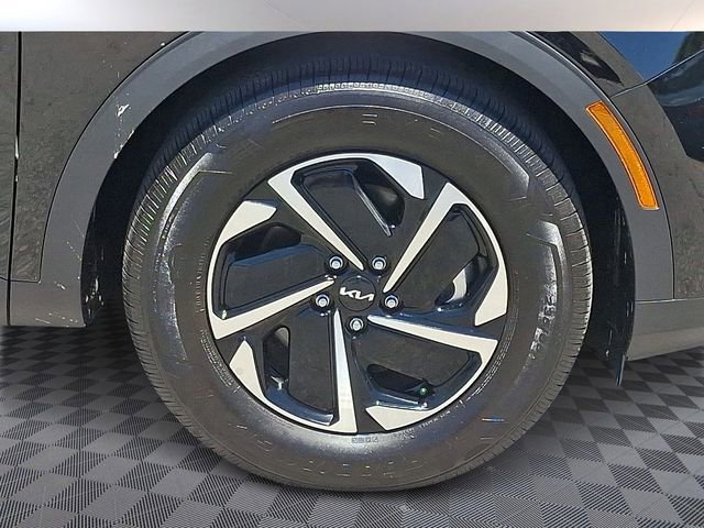 Certified 2025 Kia Sportage LX FWD image 10