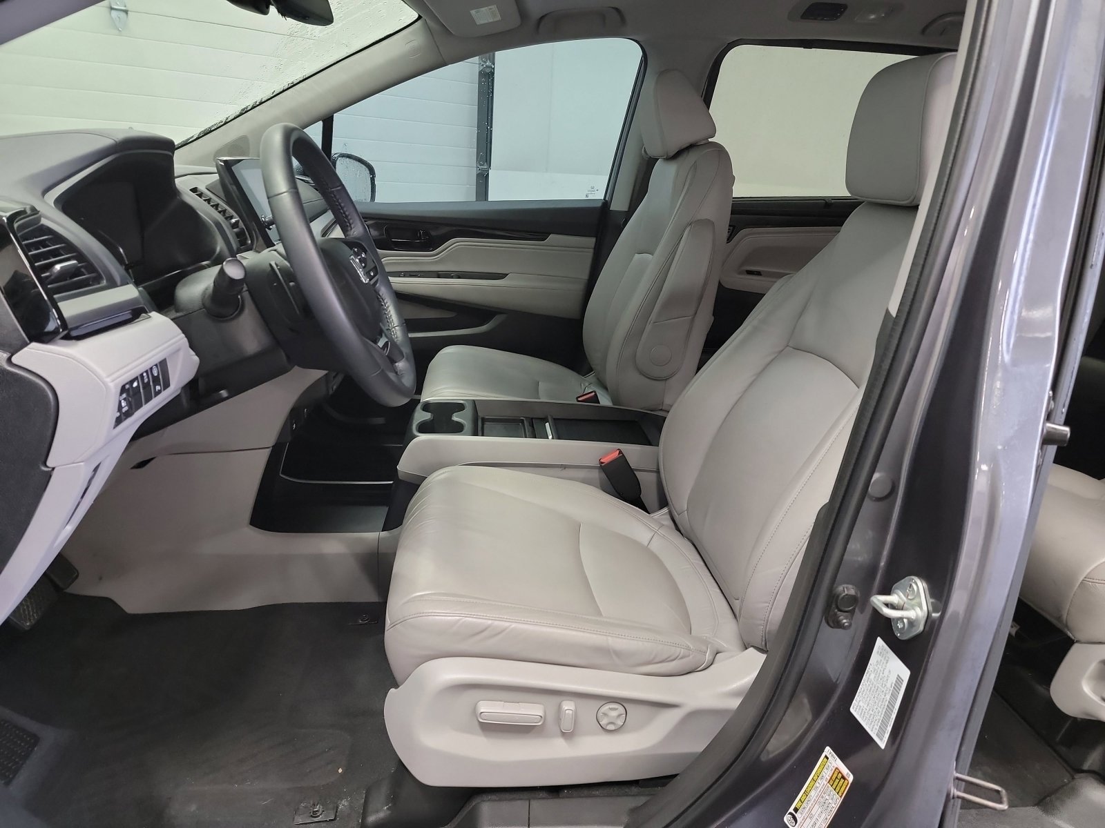 Used 2023 Honda Odyssey Touring image 12