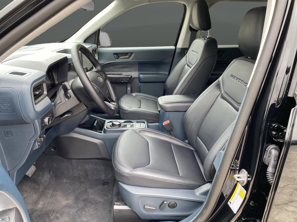 New 2026 Ford Maverick Lariat w/ Black Appearance Package image 4