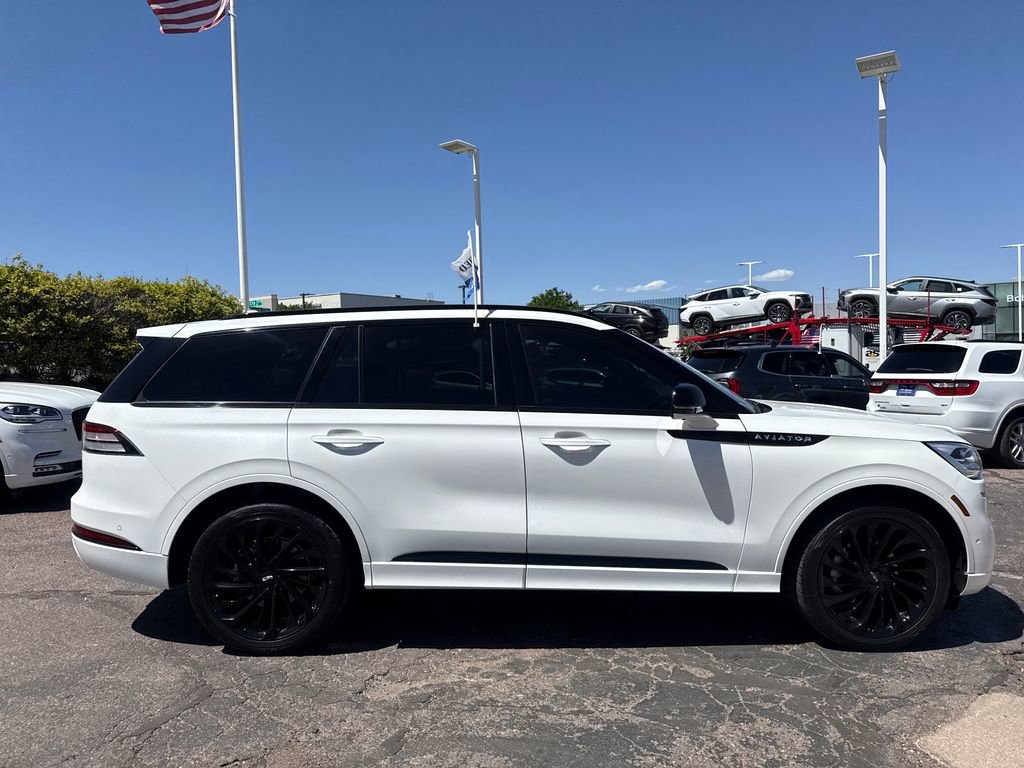 Used 2023 Lincoln Aviator Reserve w/ Equipment Group 201A AWD/4WD image 9