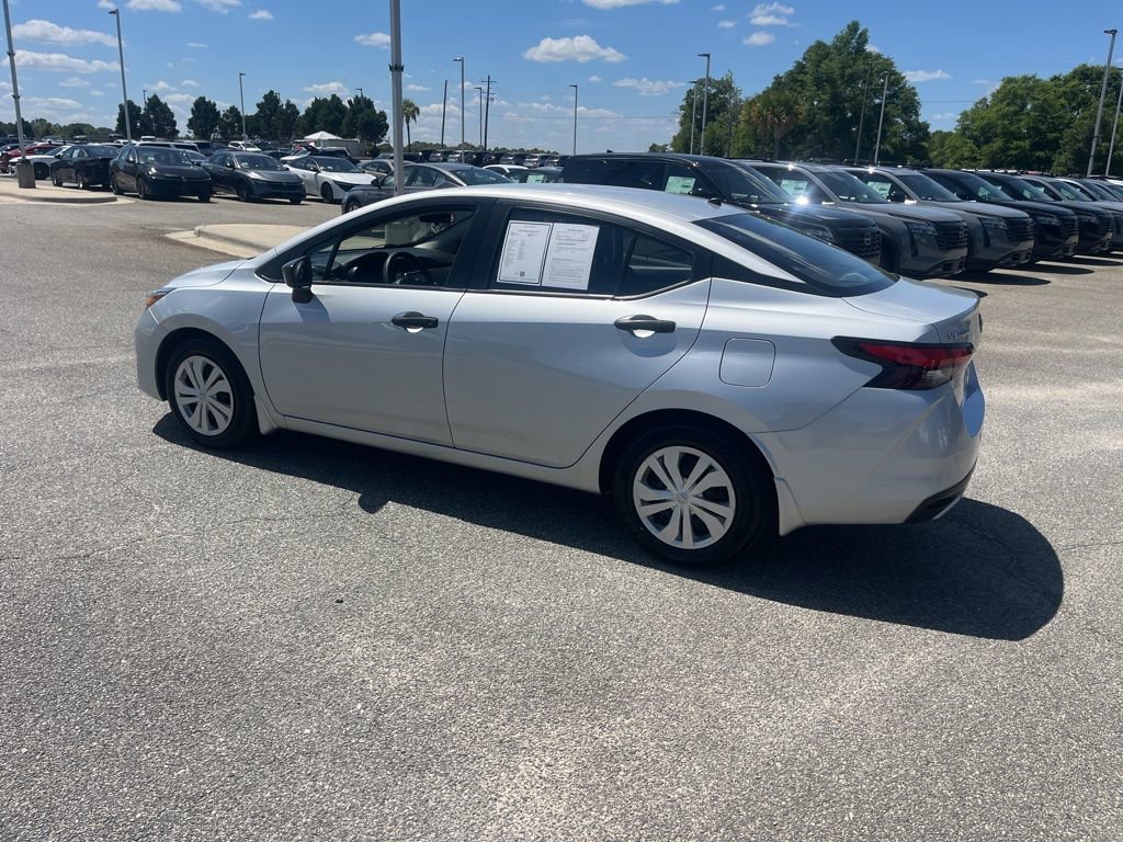 Used 2024 Nissan Versa S w/ Trunk Package image 4