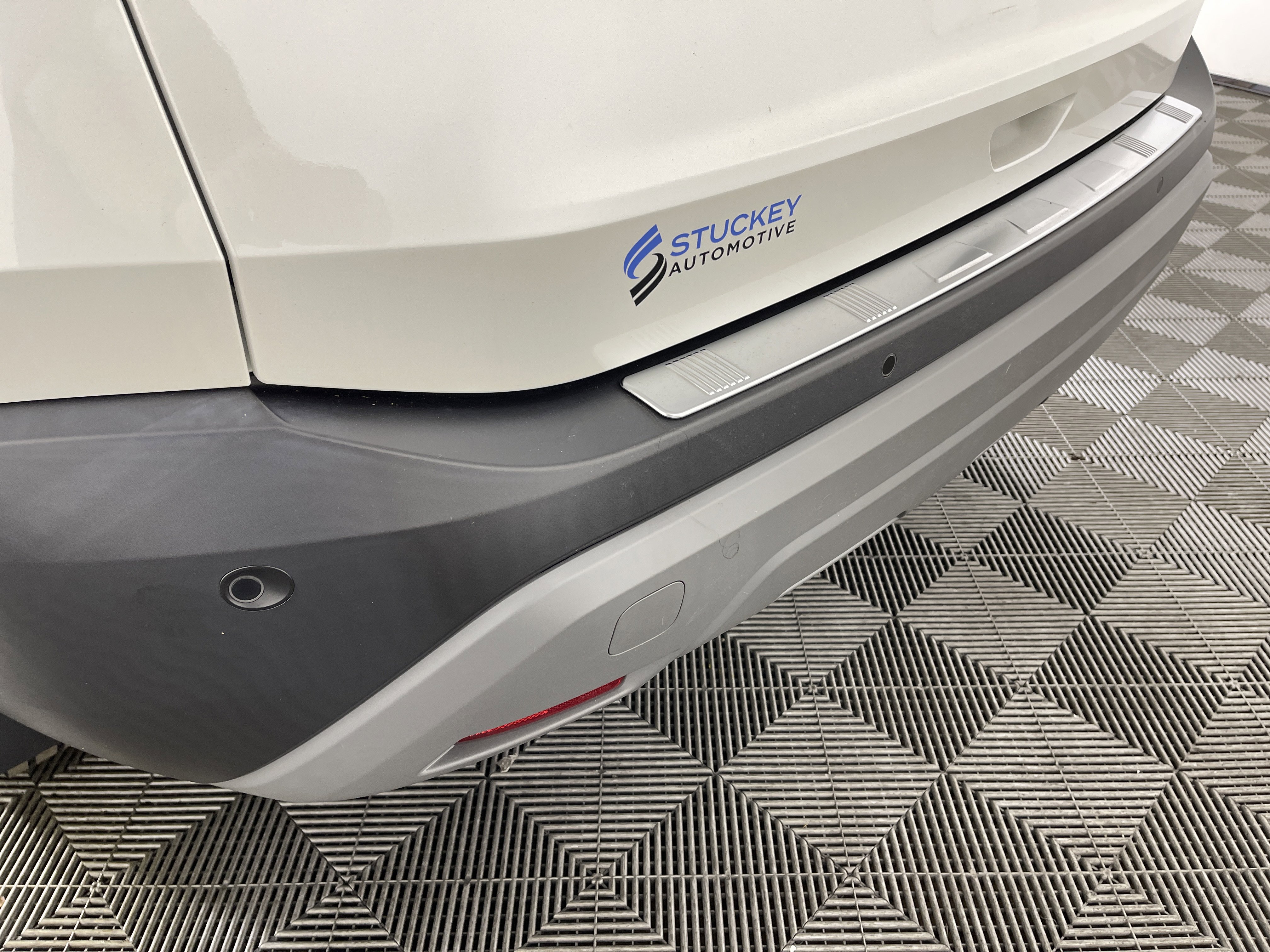 Used 2023 Nissan Rogue SV w/ SV Premium Package image 7