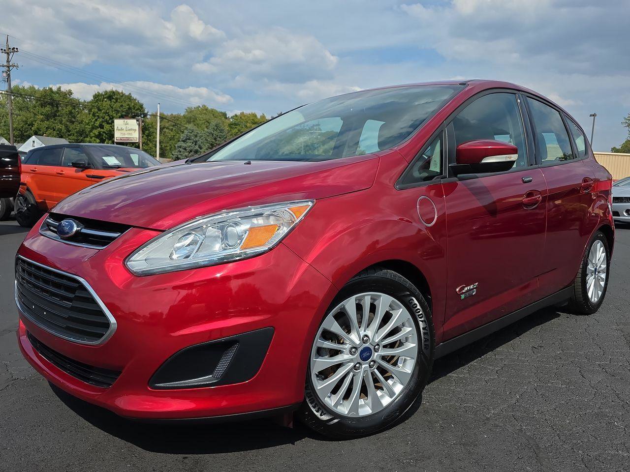 Used 2017 Ford C-MAX Energi SE w/ Equipment Group 401A image 1