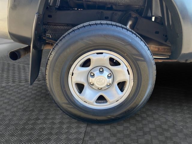 Used 2015 Toyota Tacoma 4x4 Access Cab V6 w/ Convenience Package image 31