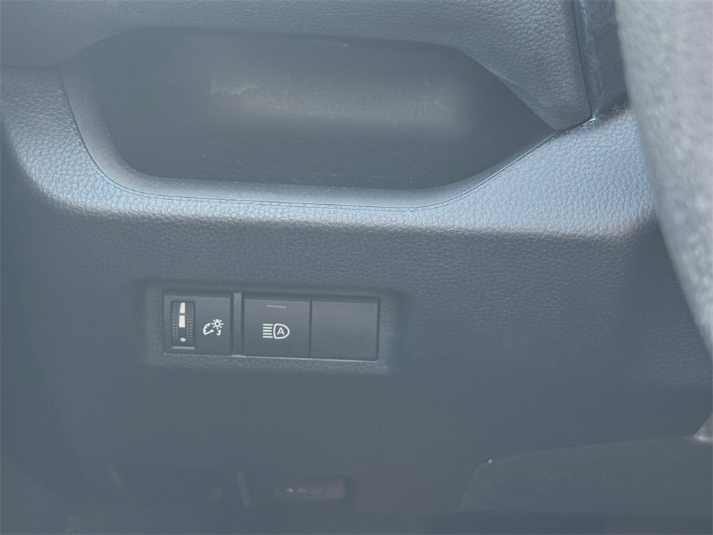 Used 2023 Toyota RAV4 XLE image 23