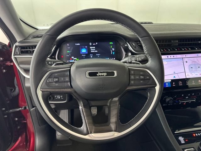 Used 2023 Jeep Grand Cherokee 4WD 4xe w/ Luxury Tech Group II image 14