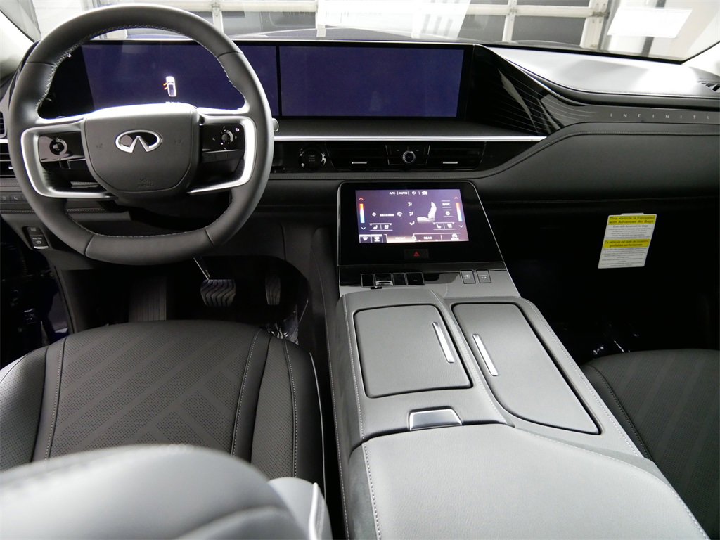 New 2025 INFINITI QX80 Luxe image 16
