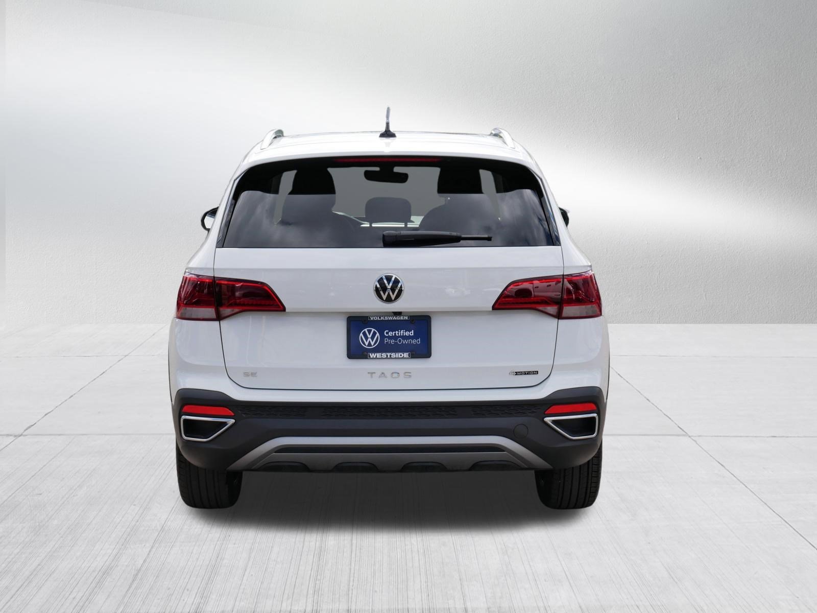 Certified 2024 Volkswagen Taos SE w/ Panoramic Sunroof Package AWD/4WD image 6
