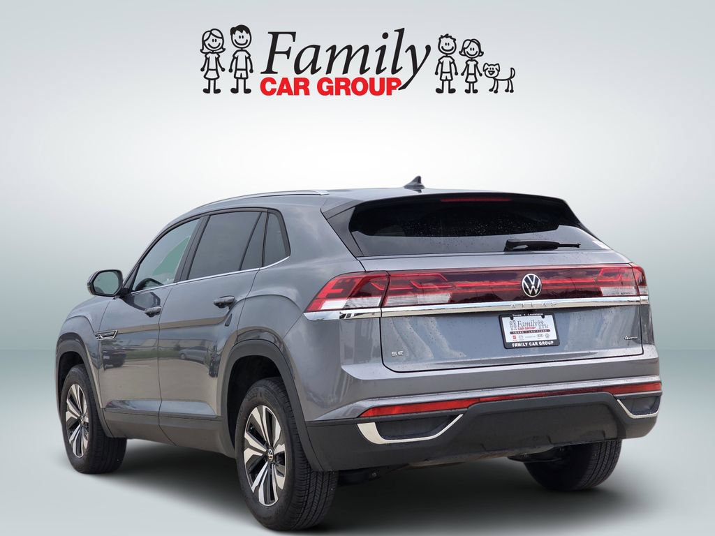 Used 2025 Volkswagen Atlas Cross Sport SE AWD/4WD image 3