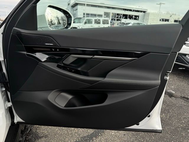 New 2026 BMW 530i xDrive w/ Premium Package image 14