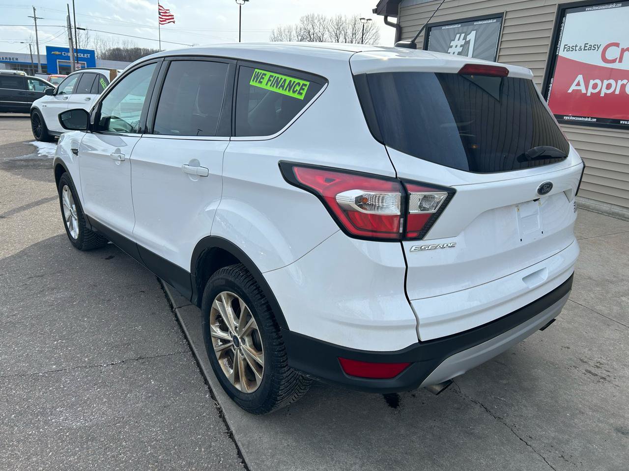 Used 2017 Ford Escape SE AWD/4WD image 7