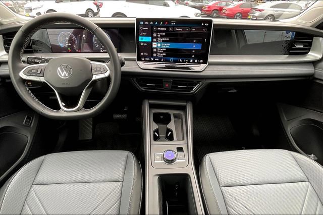New 2025 Volkswagen Tiguan SE AWD/4WD image 6