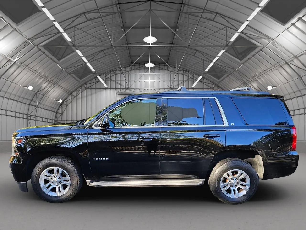 Used 2019 Chevrolet Tahoe LT image 4