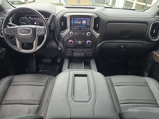 Certified 2022 GMC Sierra 2500 Denali w/ Denali Black Diamond Edition image 11