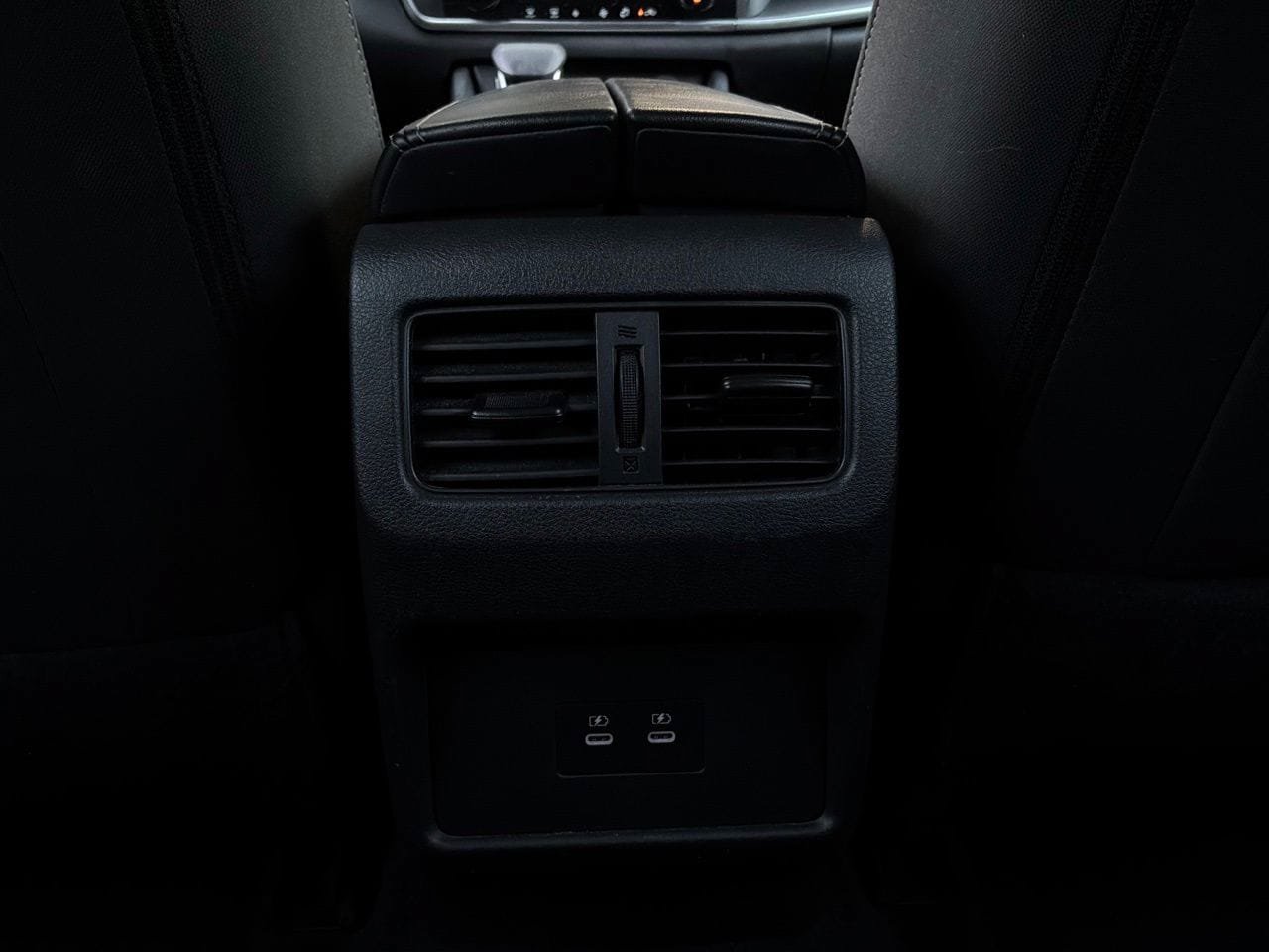 Used 2025 Nissan Rogue SV FWD image 13