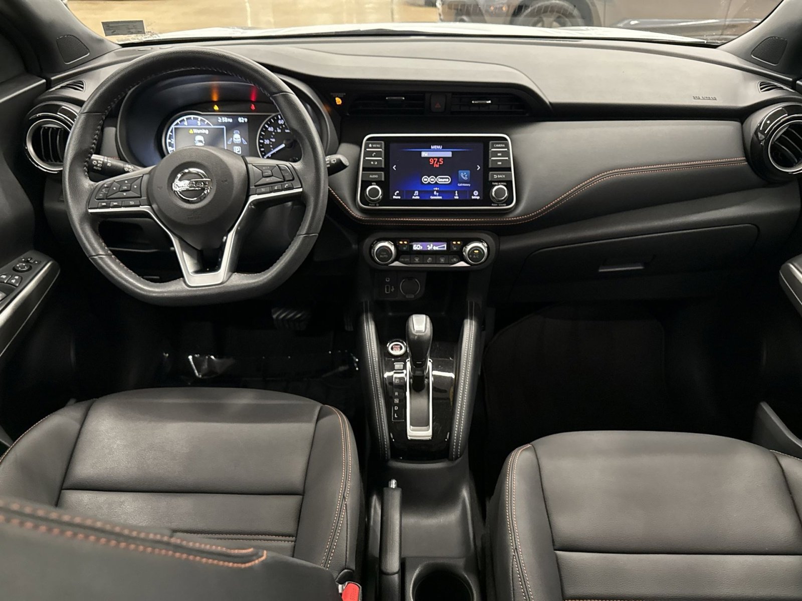 Used 2018 Nissan Kicks SR w/ Premium Package FWD image 24