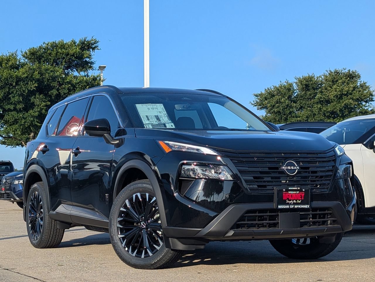 New 2026 Nissan Rogue Dark Armor AWD/4WD image 2