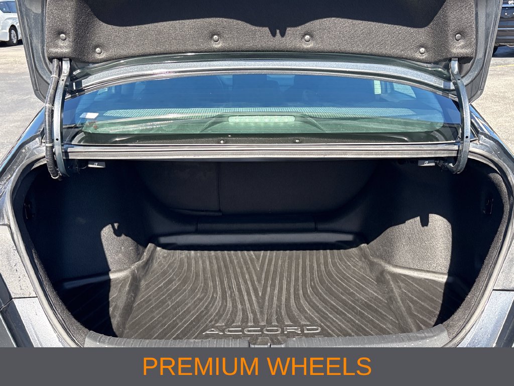 Used 2024 Honda Accord EX image 11