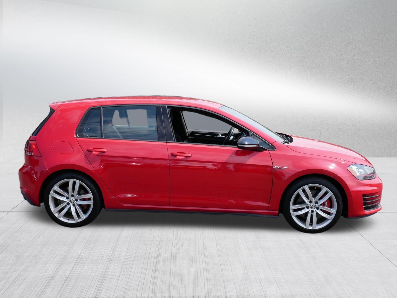 Used 2017 Volkswagen GTI Sport FWD image 8
