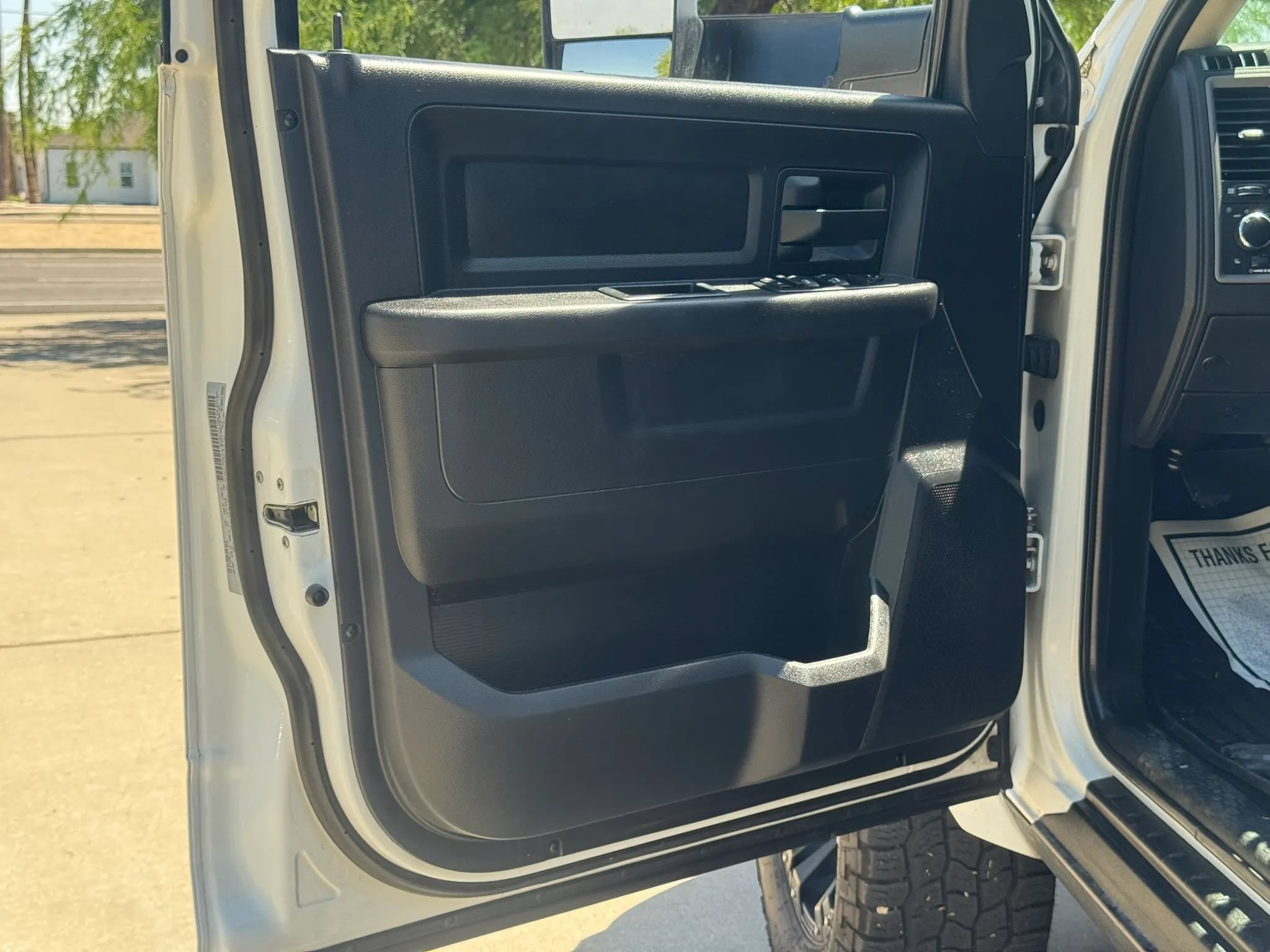 Used 2017 RAM 3500 Tradesman w/ Chrome Appearance Group AWD/4WD image 13