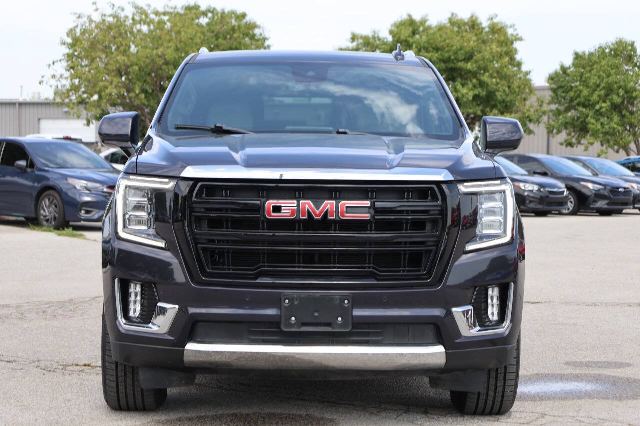 Used 2023 GMC Yukon SLT AWD/4WD image 2