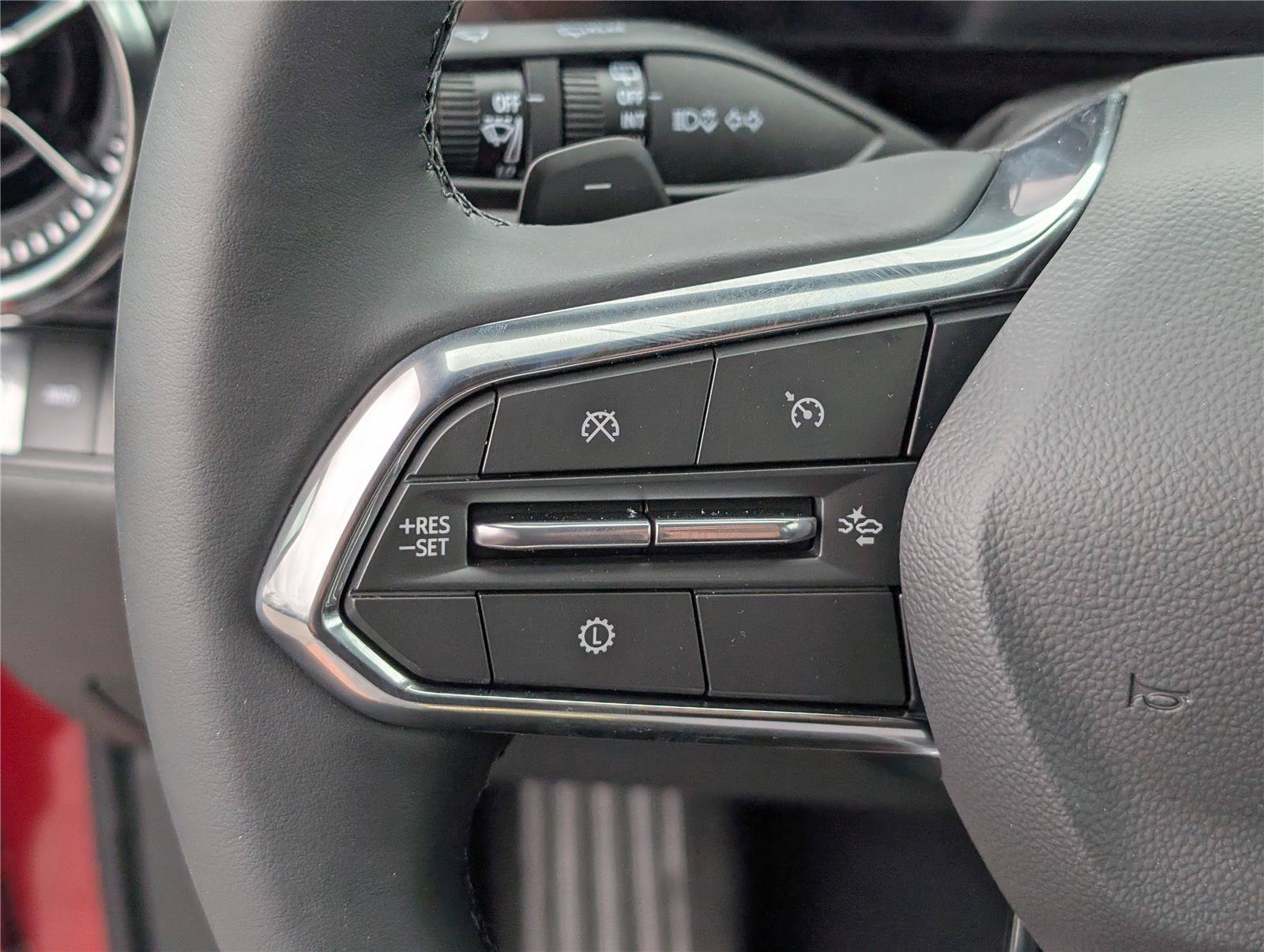 New 2026 Chevrolet Equinox LT w/ Safety and Technology Package AWD/4WD image 16