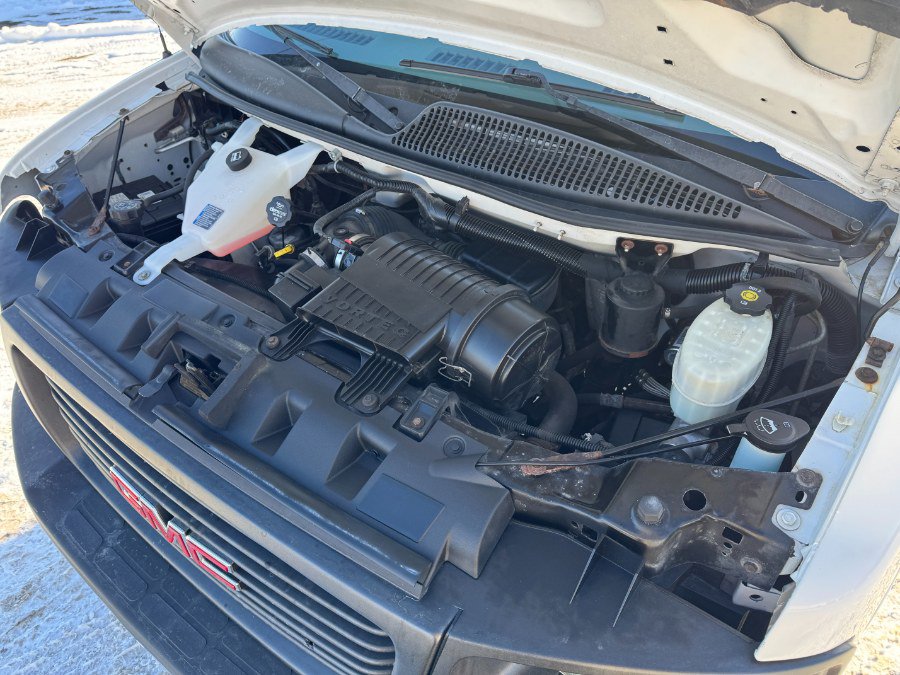 Used 2016 GMC Savana 3500 image 20