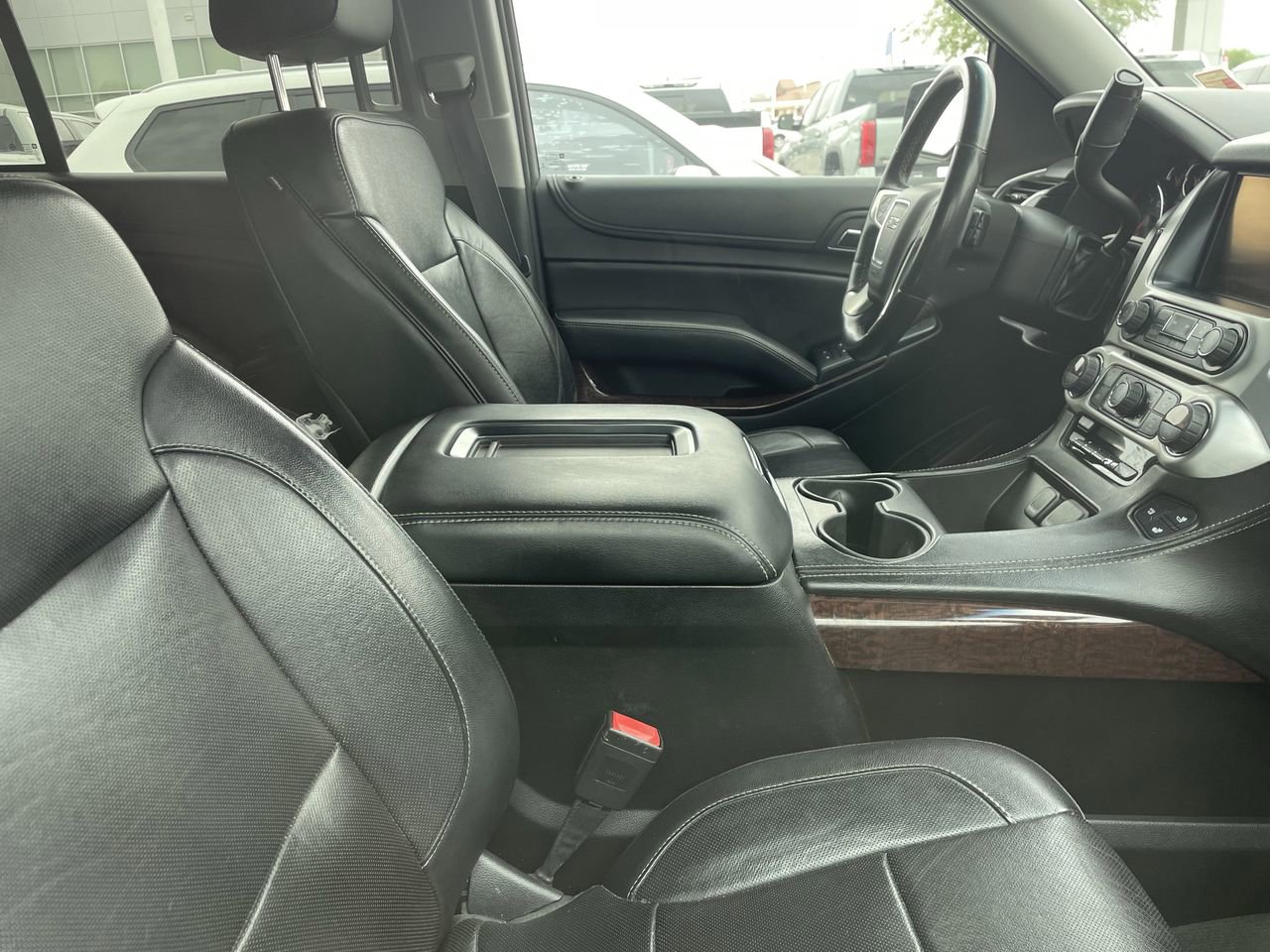 Used 2015 GMC Yukon SLT w/ Open Road Package image 11