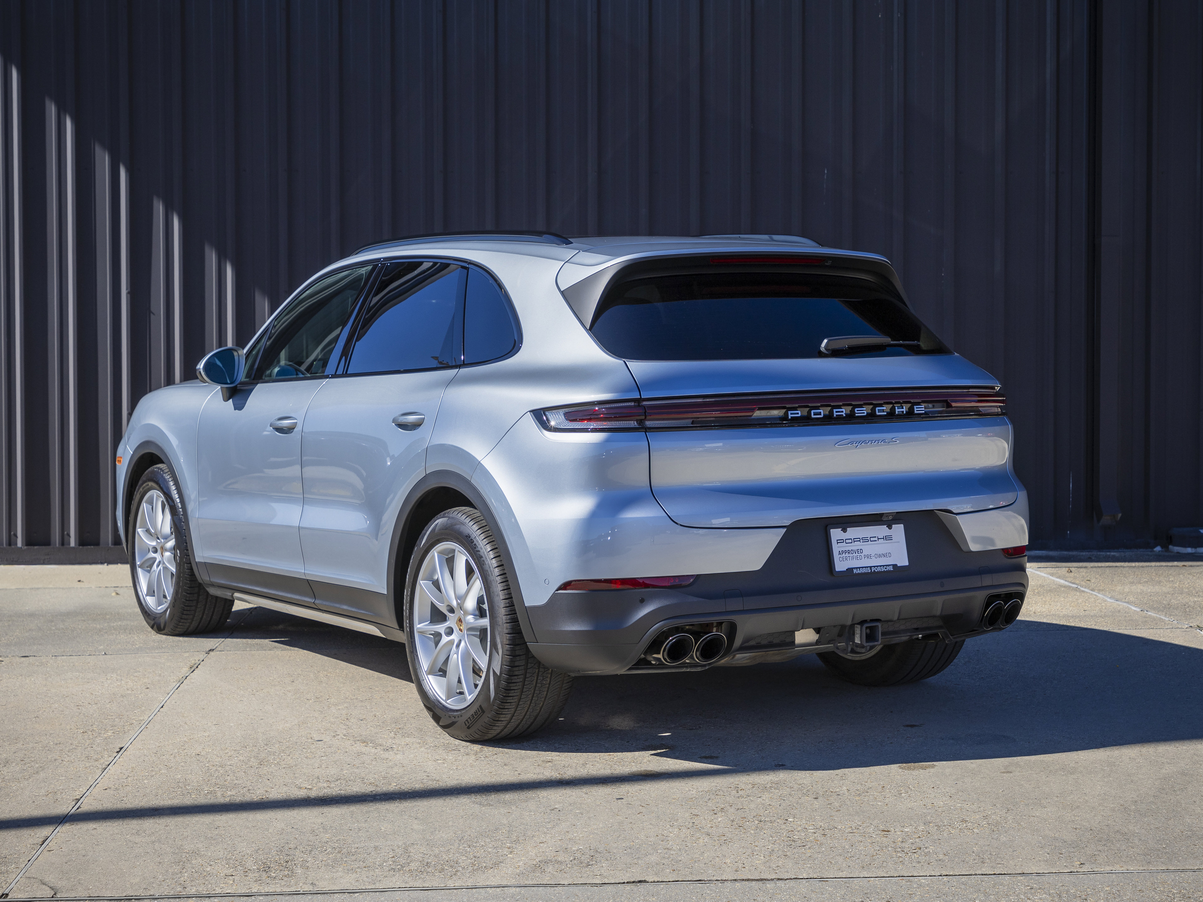 Certified 2025 Porsche Cayenne S image 8