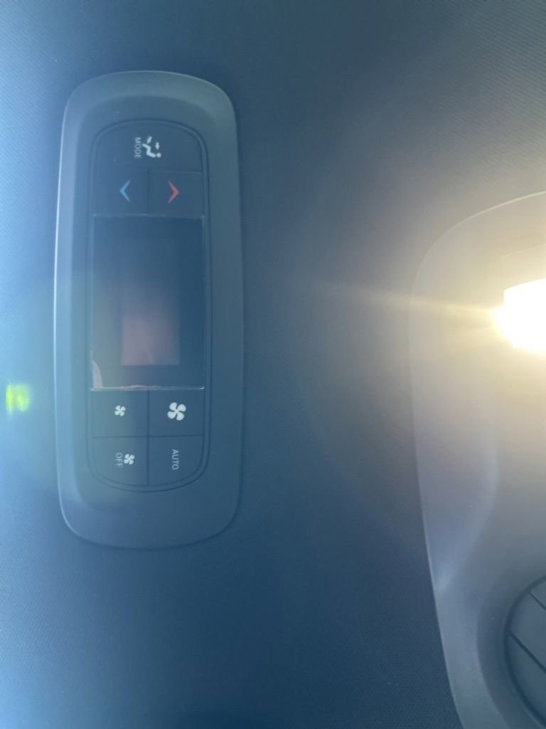 New 2026 Chrysler Pacifica Select FWD image 28