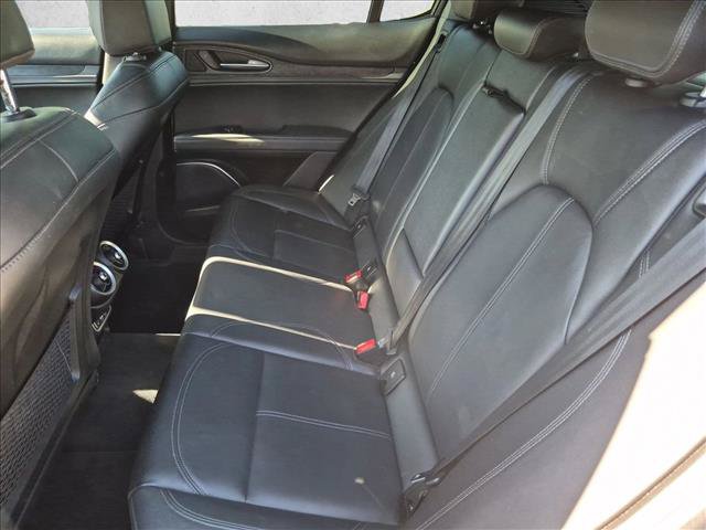 Used 2023 Alfa Romeo Stelvio Sprint AWD/4WD image 19