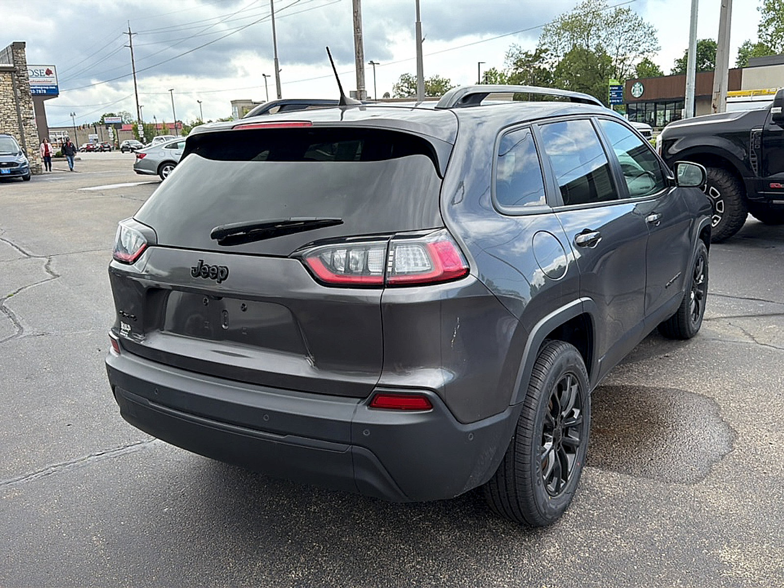 Used 2023 Jeep Cherokee Altitude Lux AWD/4WD image 11