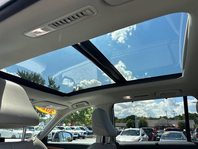 Used 2025 Toyota Grand Highlander AWD Hybrid image 17