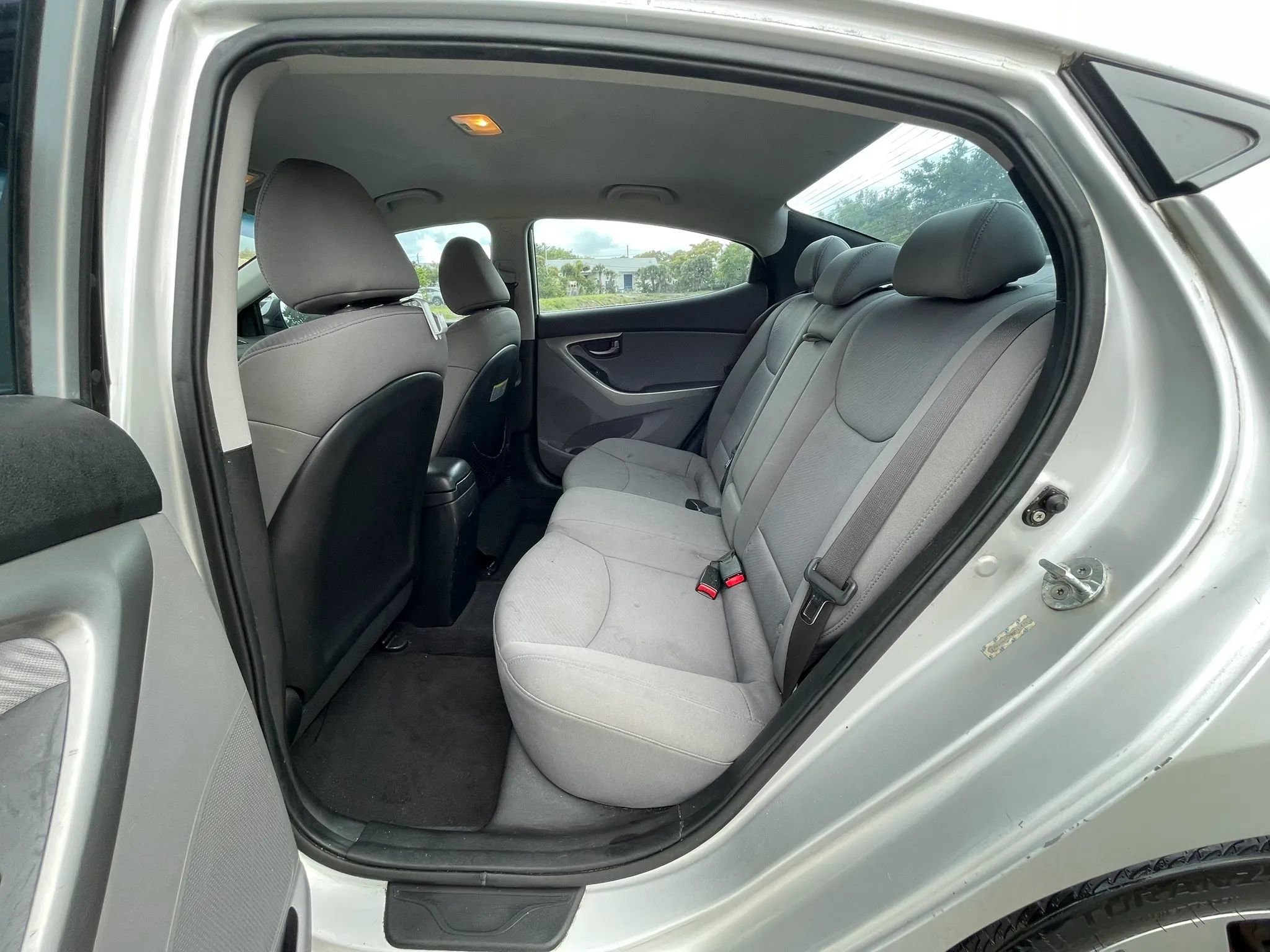 Used 2011 Hyundai Elantra GLS w/ Preferred Equipment Pkg 3 image 23