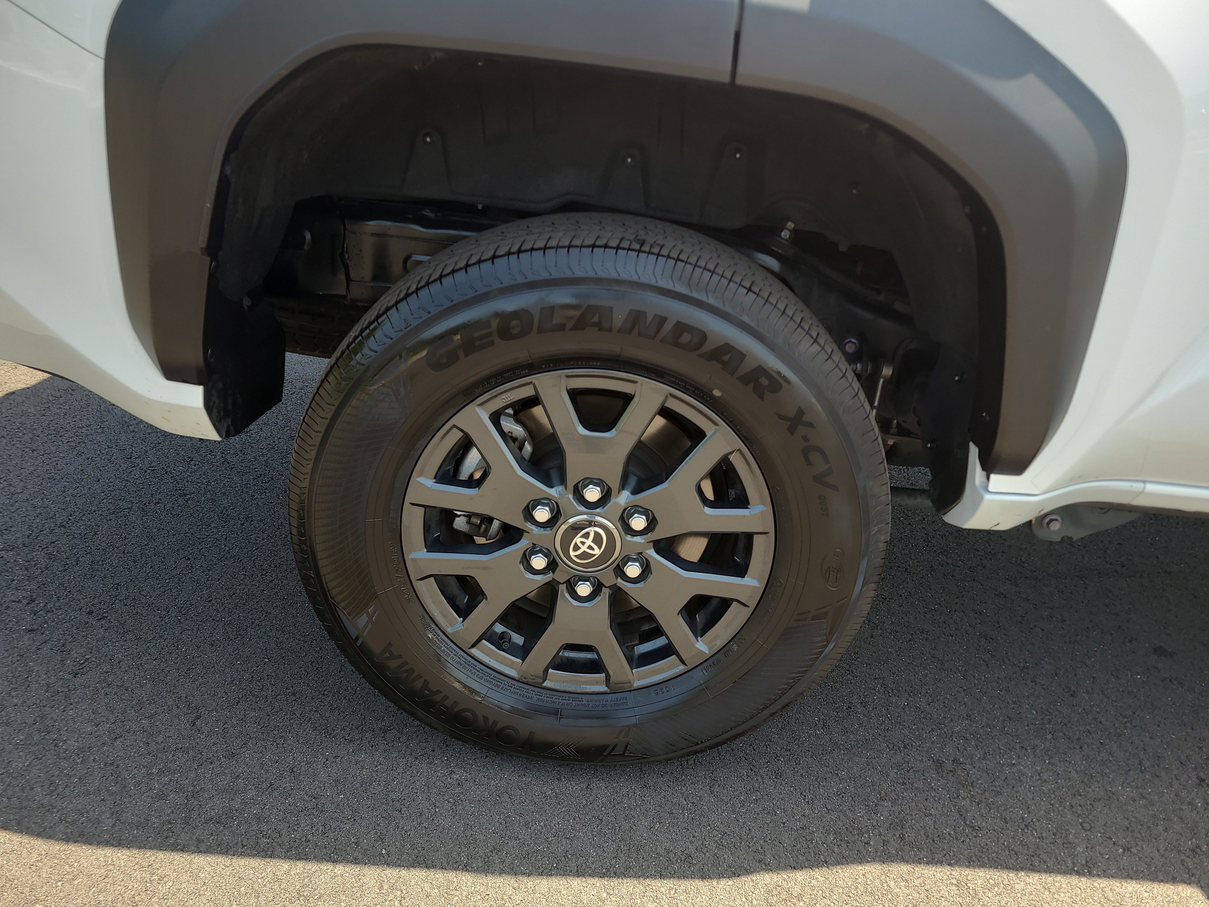 Certified 2025 Toyota 4Runner SR5 AWD/4WD image 11