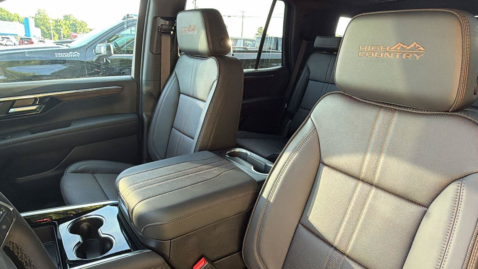 New 2026 Chevrolet Tahoe High Country AWD/4WD image 17