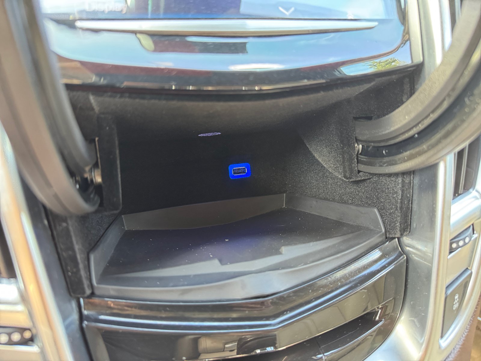 Used 2015 Cadillac SRX Performance w/ Driver Awareness Package AWD/4WD image 23