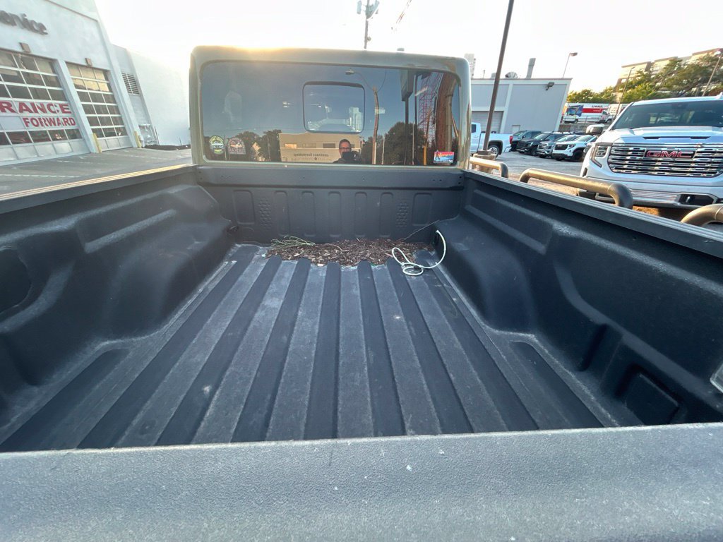 Used 2025 Jeep Gladiator Mojave AWD/4WD image 25