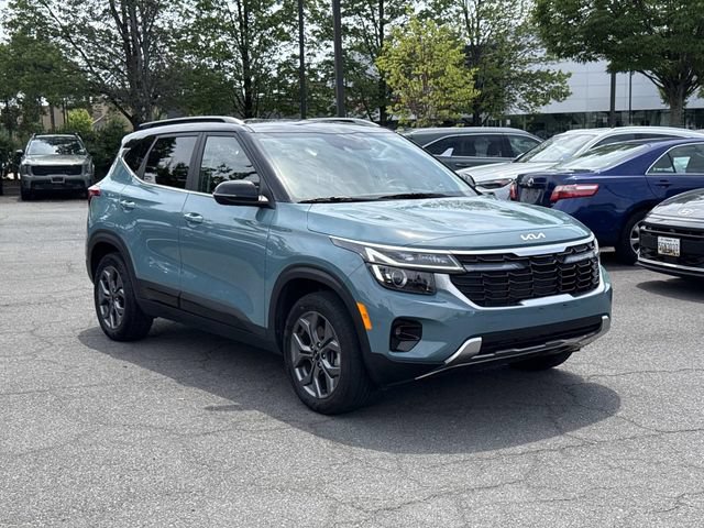 Used 2024 Kia Seltos S AWD/4WD image 1
