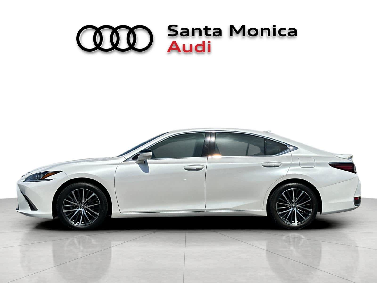 Used 2024 Lexus ES 300h w/ Premium Package FWD image 5