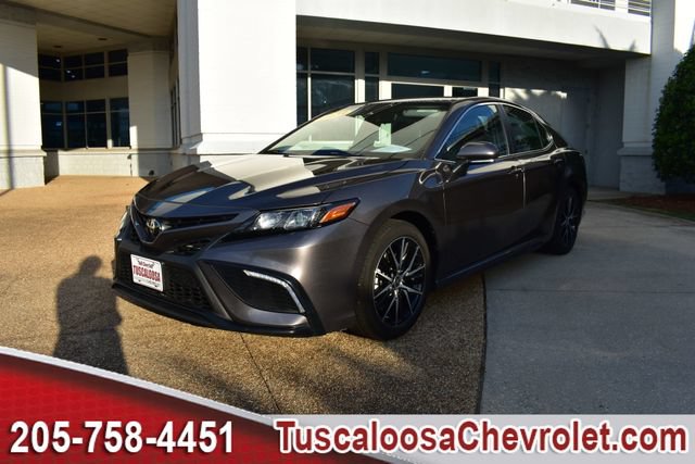 Used 2023 Toyota Camry SE FWD image 5